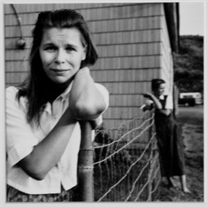 Image description is not available for 2000.010